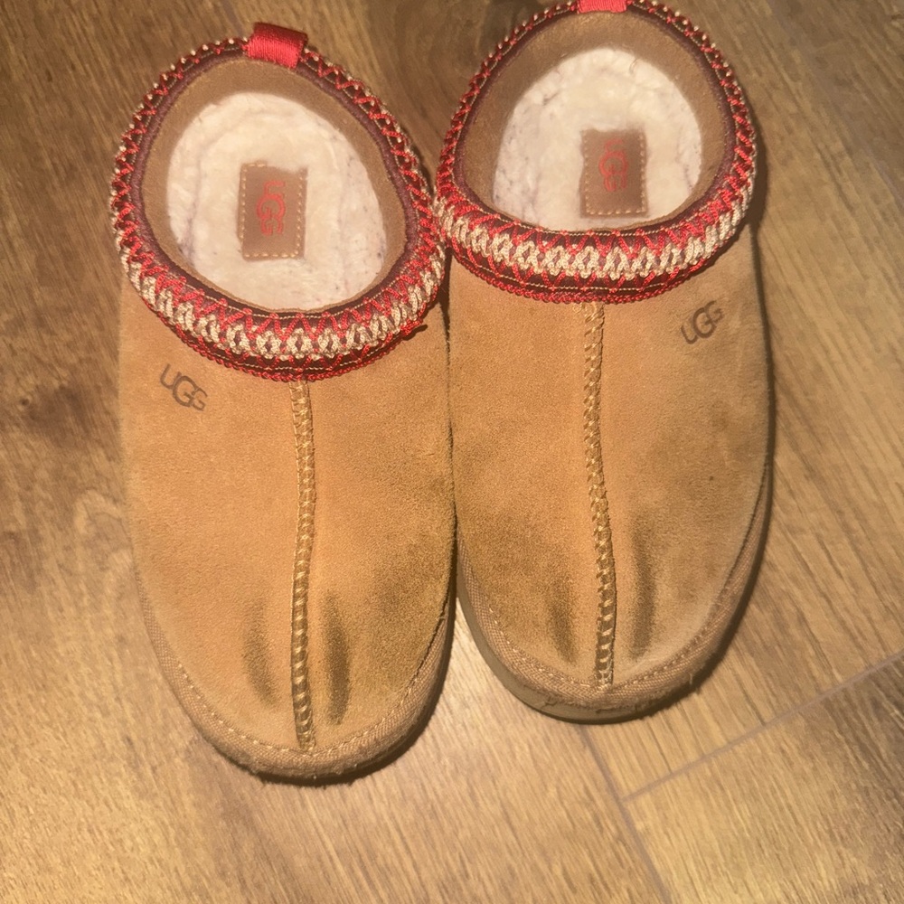 UGG Kids Tan and Red Slippers